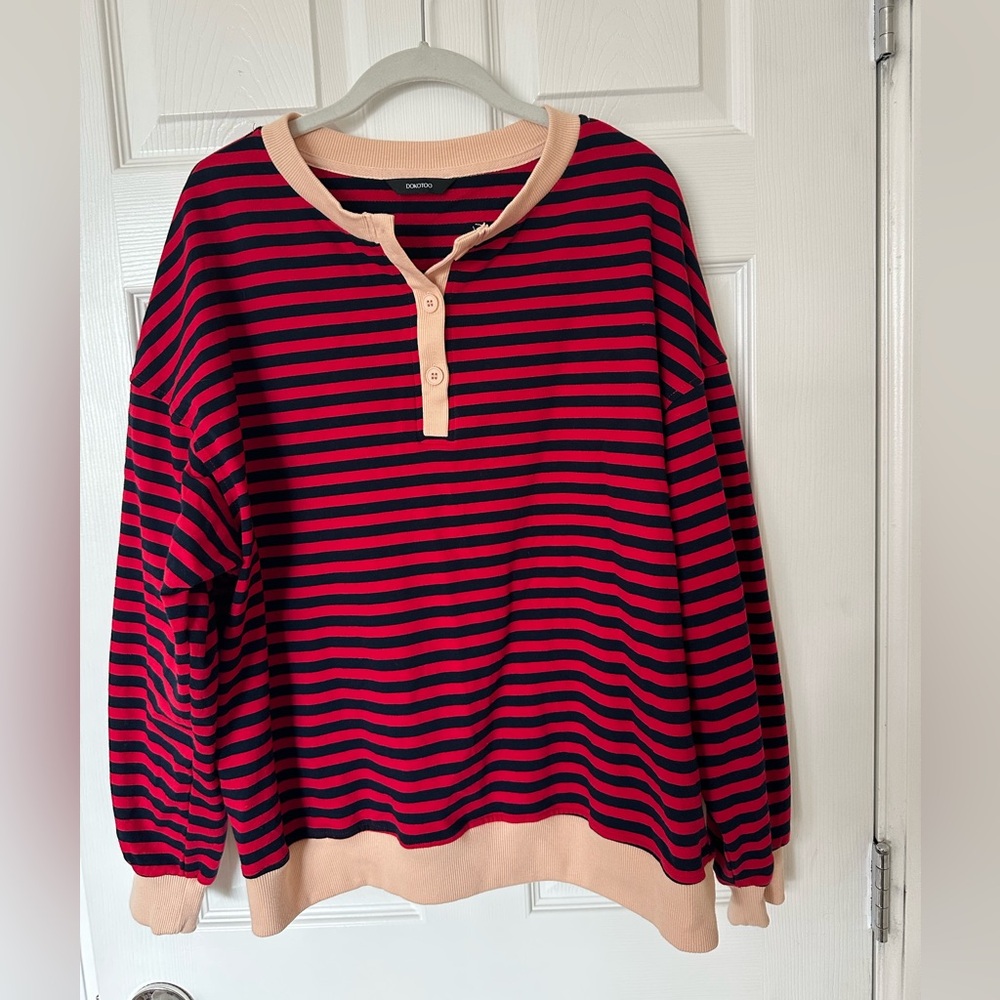 Striped long sleeve t shirt, buttons